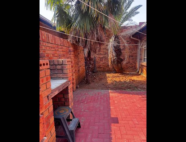 2 BEDROOM TOWNHOUSE FOR SALE IN NAVALSIG